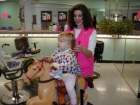 camera/1999/09(September)/09_29_Brittney's_First_Haircut/P9290011.JPG