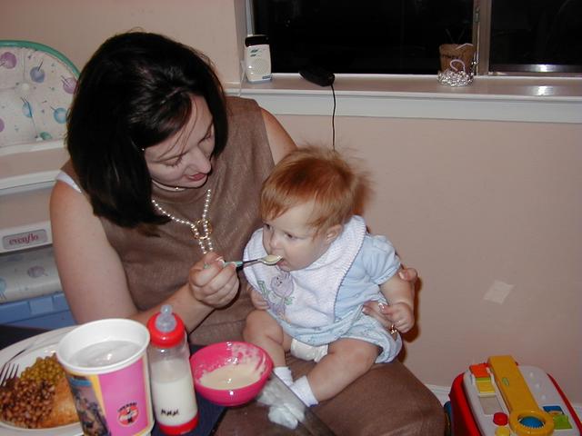 camera/1999/09(September)/Miscellaneous/640x480_Mmm..._cereal-1.JPG