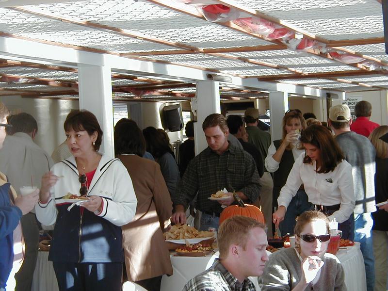 camera/1999/10(October)/10_20_Hire.com_lake_cruise/800x600_PA200011.JPG