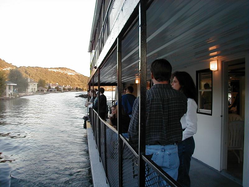 camera/1999/10(October)/10_20_Hire.com_lake_cruise/800x600_PA200012.JPG