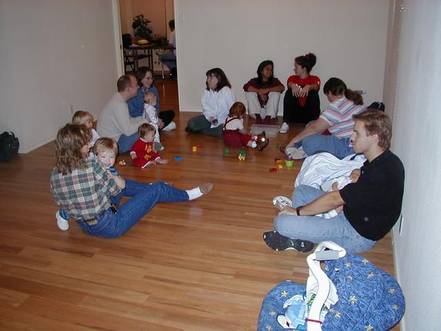 camera/1999/11(November)/11_04_Friends_night_at_Kevin's/640x480_PB040016.JPG