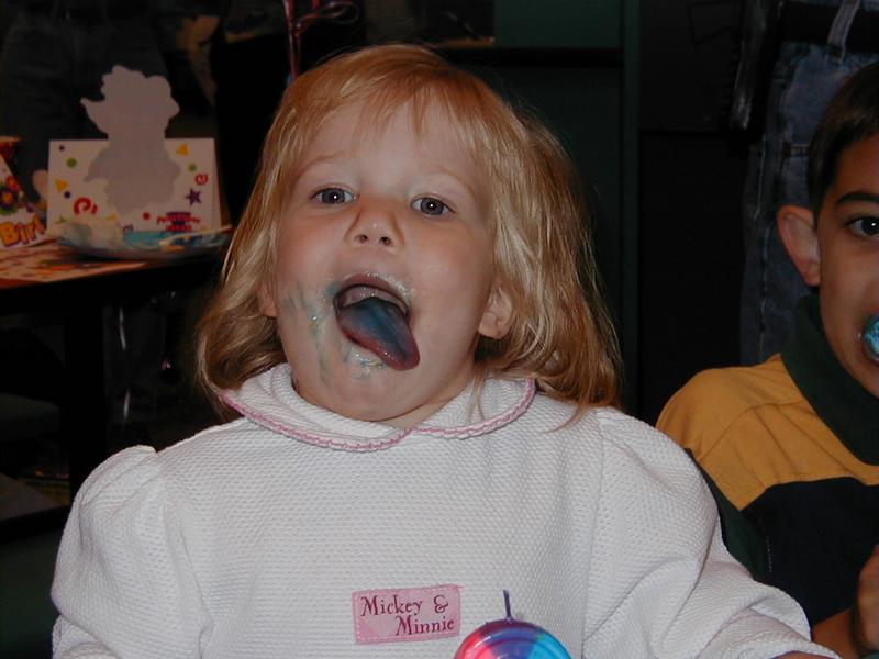 camera/1999/11(November)/11_21_Brittney's_2nd_Birthday_Party/800x600_046-Eating_Cake-10.JPG
