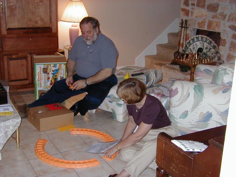 050-Assembling_Train_Track.JPG