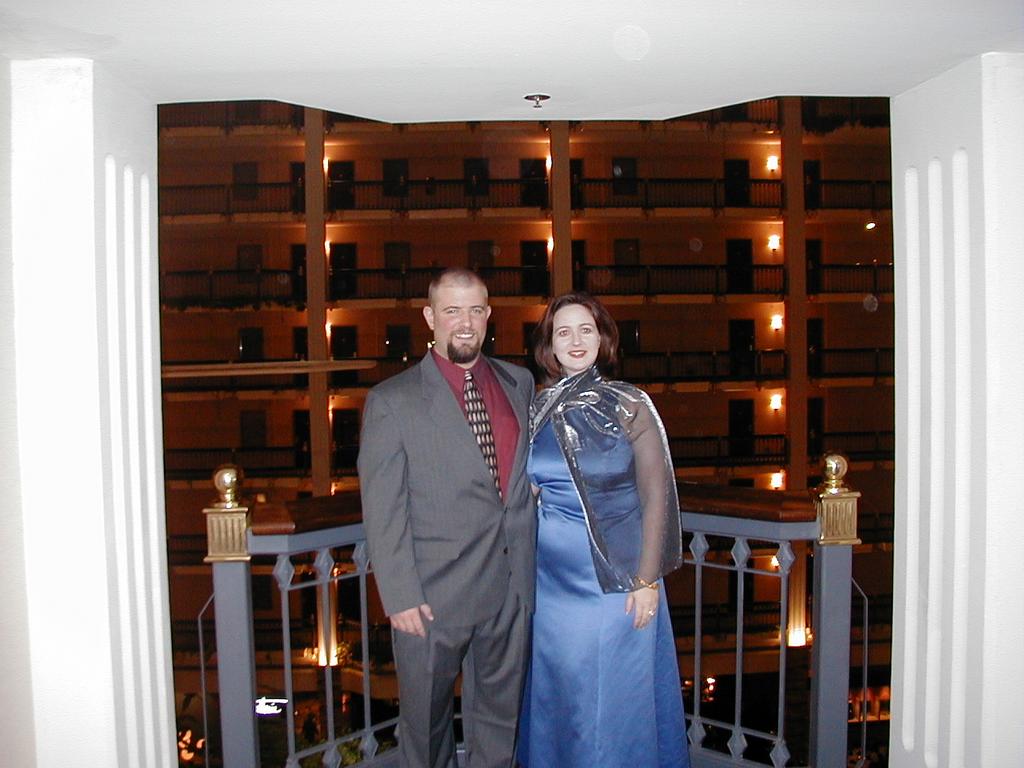 camera/1999/12(December)/12_17_Tivoli_Christmas/PC170014.JPG