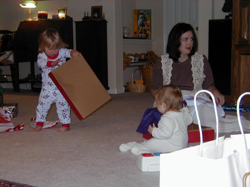 camera/1999/12(December)/12_18_Early_Christmas/800x600_EarlyChristmas-04.JPG