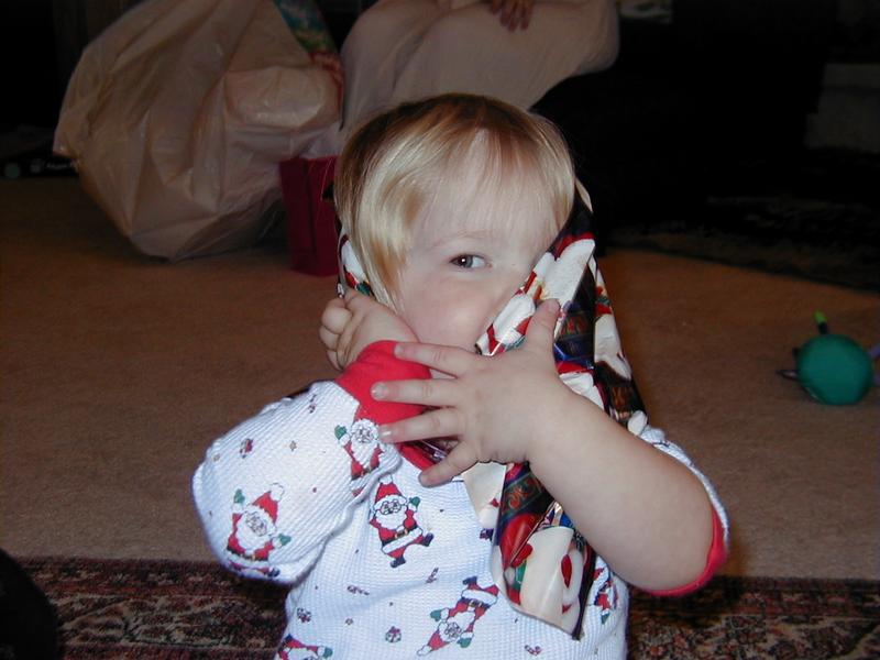 camera/1999/12(December)/12_18_Early_Christmas/800x600_EarlyChristmas-06.JPG