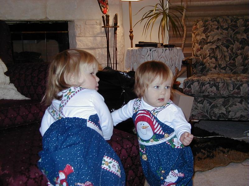 camera/1999/12(December)/12_18_Early_Christmas/800x600_EarlyChristmas-12.JPG