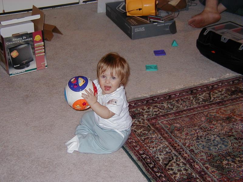 camera/1999/12(December)/12_18_Early_Christmas/800x600_EarlyChristmas-30.JPG