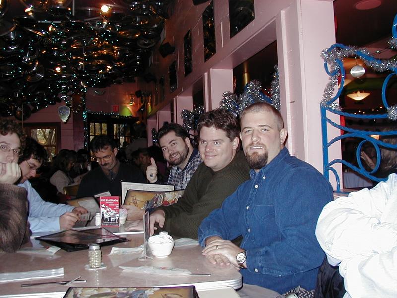 camera/1999/12(December)/12_20_Ren_Birthday_Lunch/800x600_PC200007.JPG