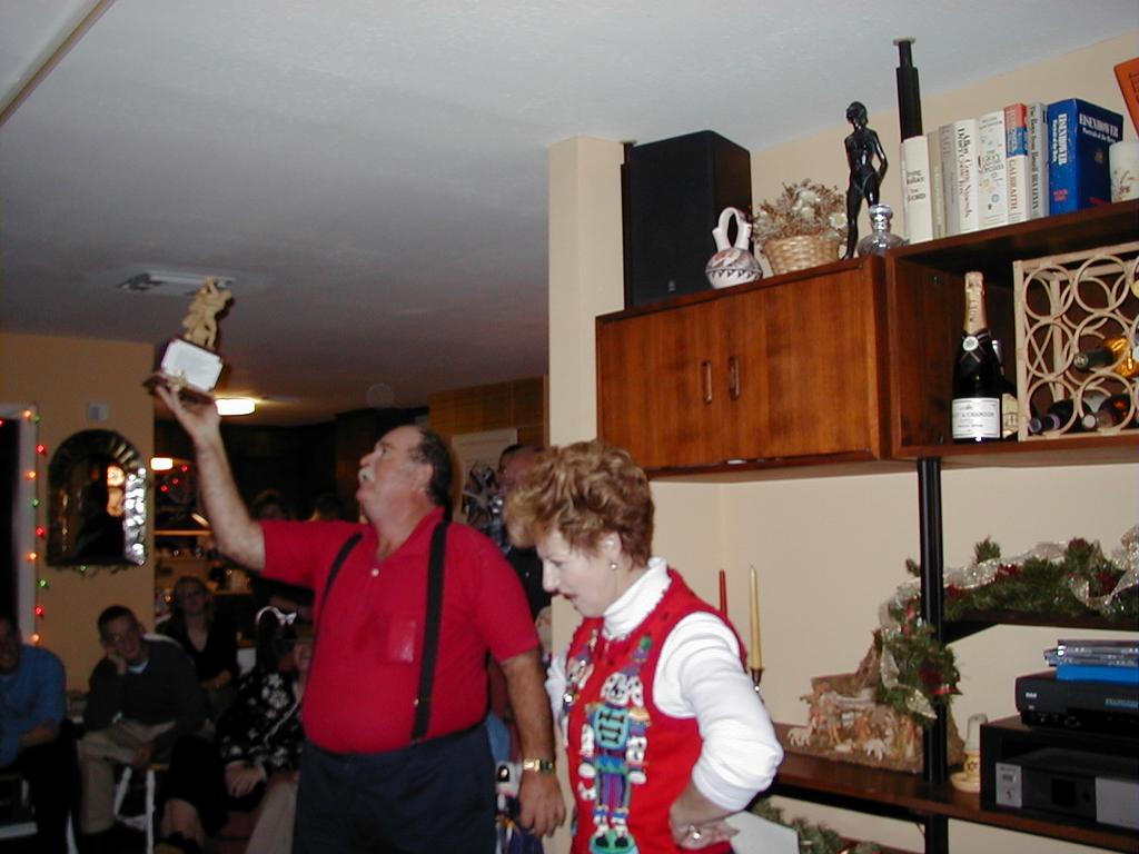 camera/1999/12(December)/12_24_Beyer_Christmas/1024x768_BeyerXmas-19.JPG