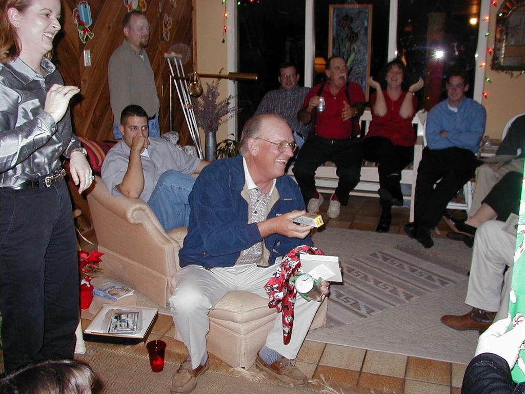 camera/1999/12(December)/12_24_Beyer_Christmas/1024x768_BeyerXmas-23.JPG