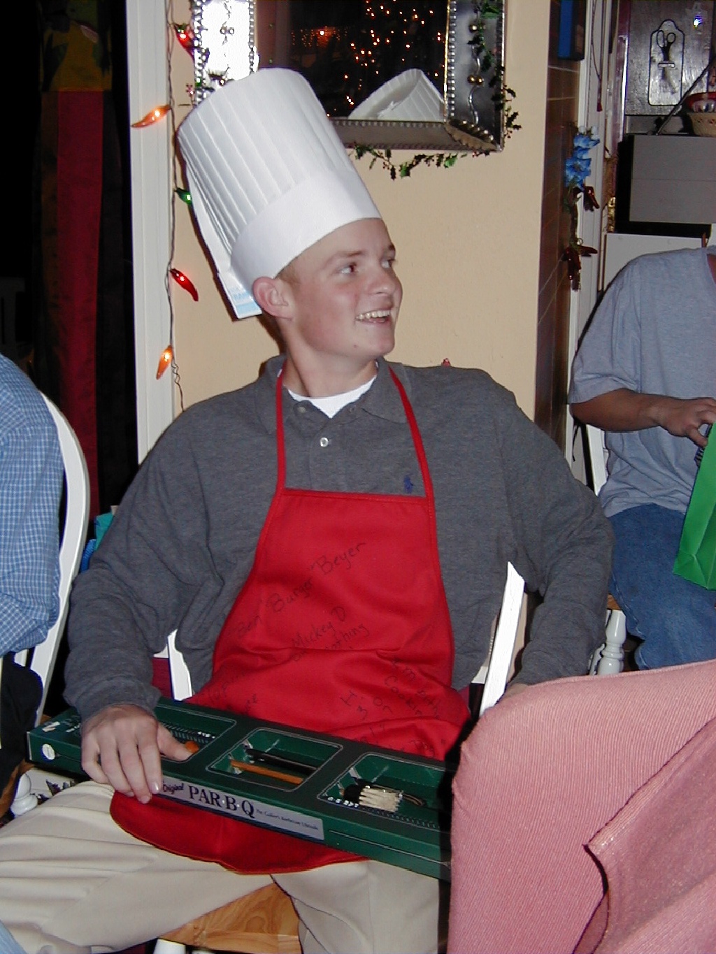 camera/1999/12(December)/12_24_Beyer_Christmas/1024x768_BeyerXmas-27.JPG