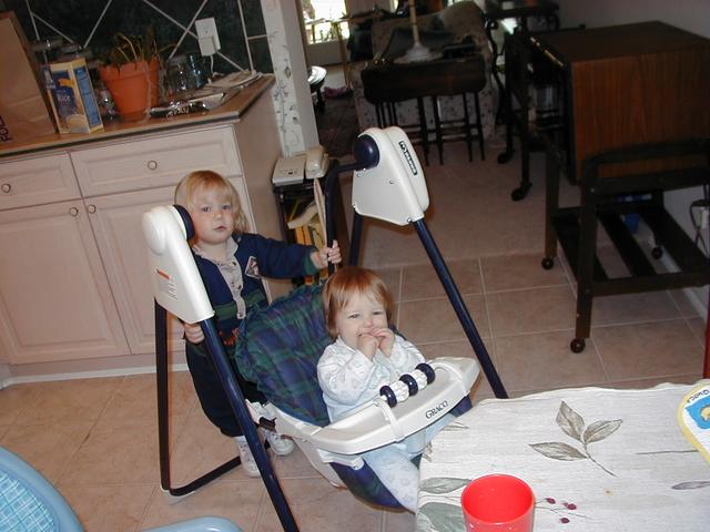 camera/1999/12(December)/Miscellaneous/640x480_PC120013.JPG
