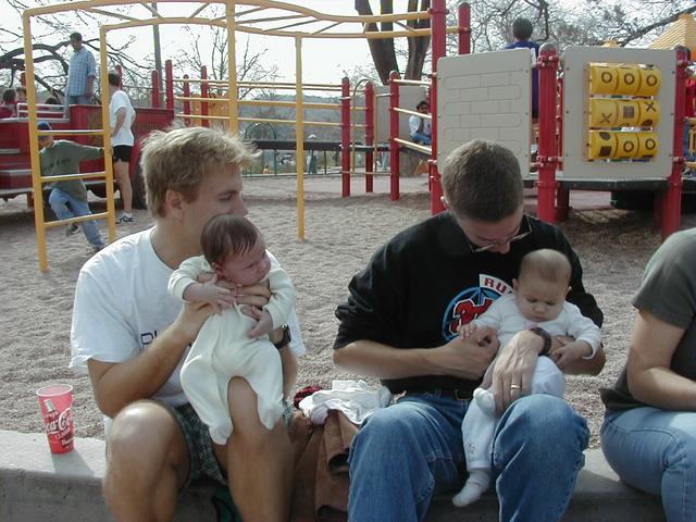 camera/2000/01(January)/01_22_Zilker_Park/640x480_P1220025.JPG