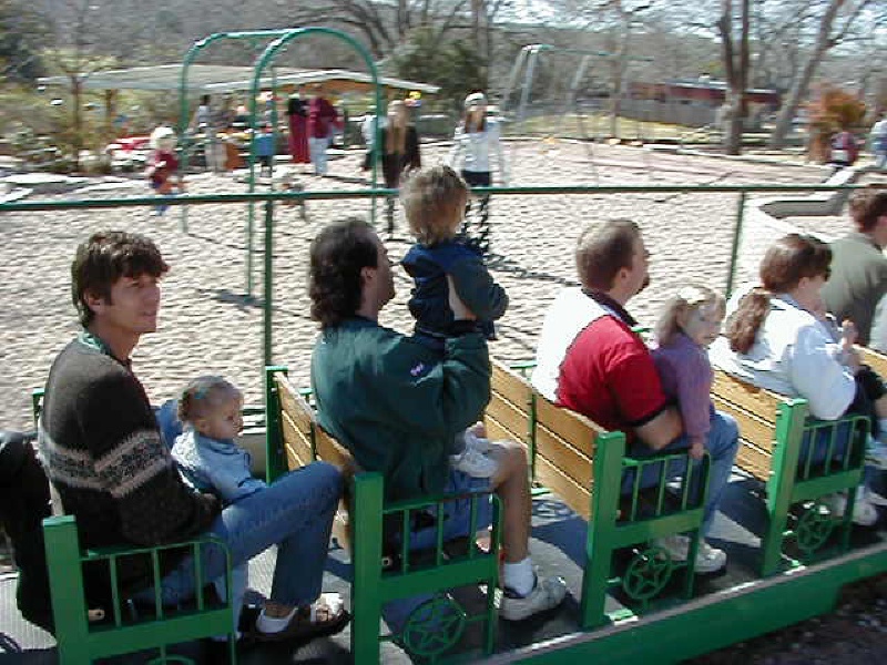 camera/2000/02(February)/02_05_Zilker_Park/800x600_P2050015.JPG