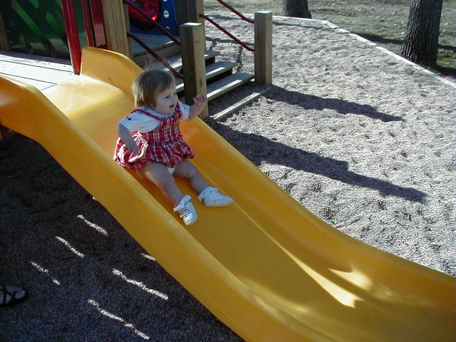 camera/2000/02(February)/02_27_Grampy_Birthday/640x480_P2270027.JPG