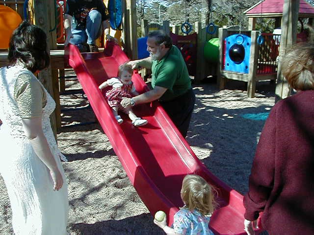 camera/2000/02(February)/02_27_Grampy_Birthday/640x480_P2270030.JPG