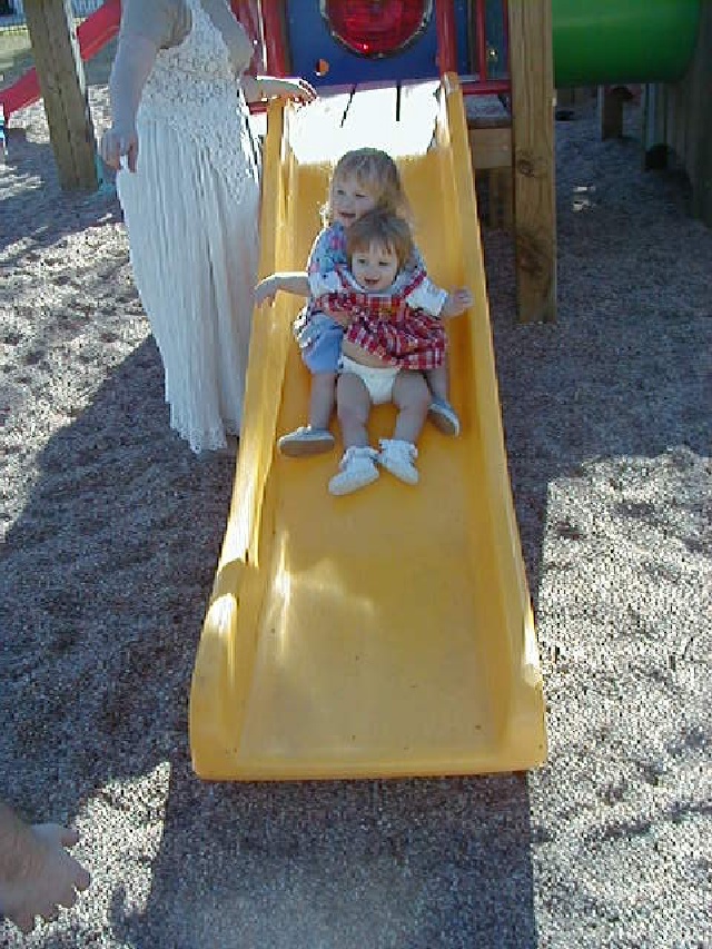 camera/2000/02(February)/02_27_Grampy_Birthday/640x480_P2270045.JPG