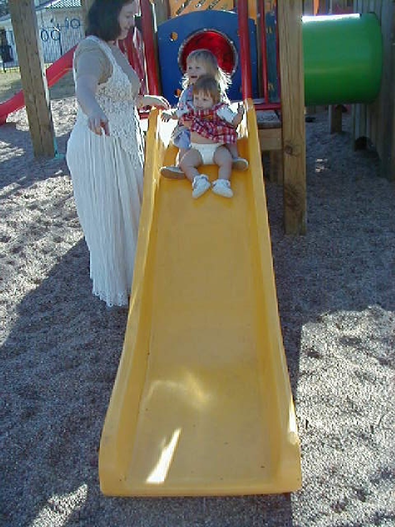 camera/2000/02(February)/02_27_Grampy_Birthday/800x600_P2270042.JPG