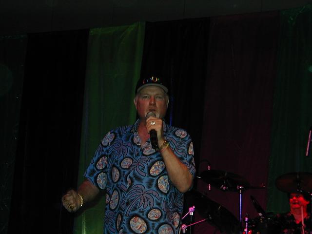 camera/2000/03(March)/PuertoRico/BeachBoys/640x480_BeachBoys-24.JPG