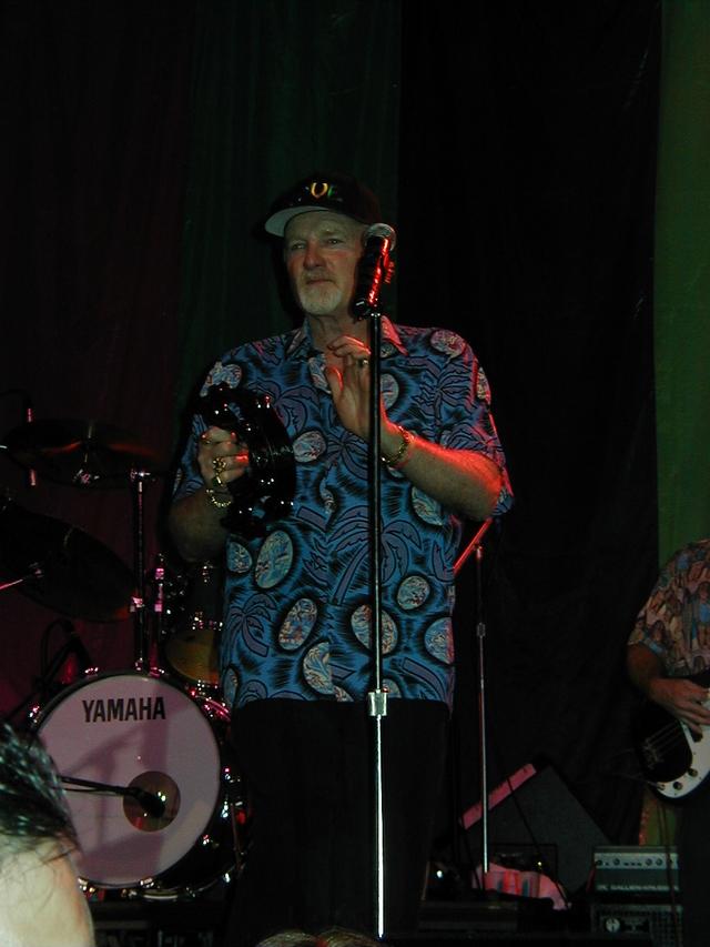 camera/2000/03(March)/PuertoRico/BeachBoys/640x480_BeachBoys-43.JPG