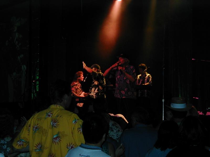 camera/2000/03(March)/PuertoRico/BeachBoys/800x600_BeachBoys-65.JPG