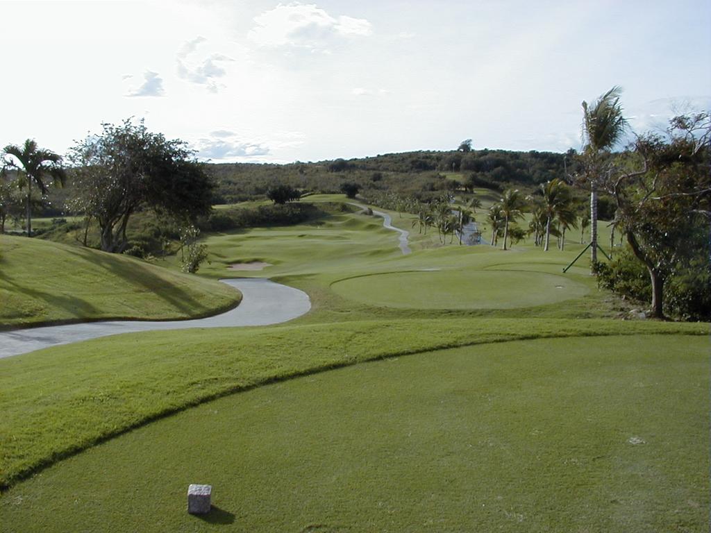 camera/2000/03(March)/PuertoRico/Golf/1024x768_P3020015.JPG