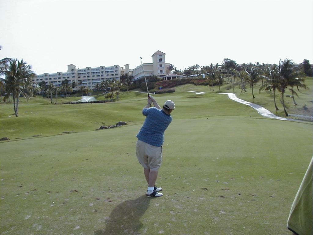 camera/2000/03(March)/PuertoRico/Golf/1024x768_P3020018.JPG