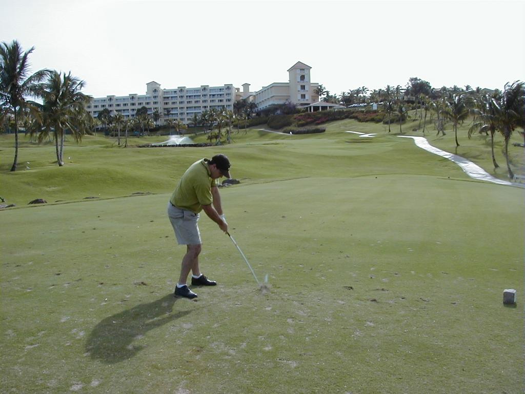 camera/2000/03(March)/PuertoRico/Golf/1024x768_P3020019.JPG