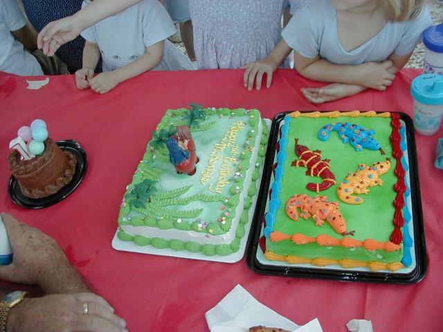 McKenzie-bday-05.JPG