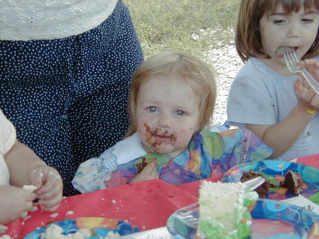 McKenzie-bday-11.JPG