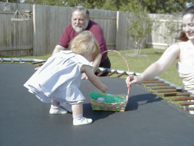 camera/2000/04(April)/04_22_Easter_Saturday/640x480_P4220010.JPG