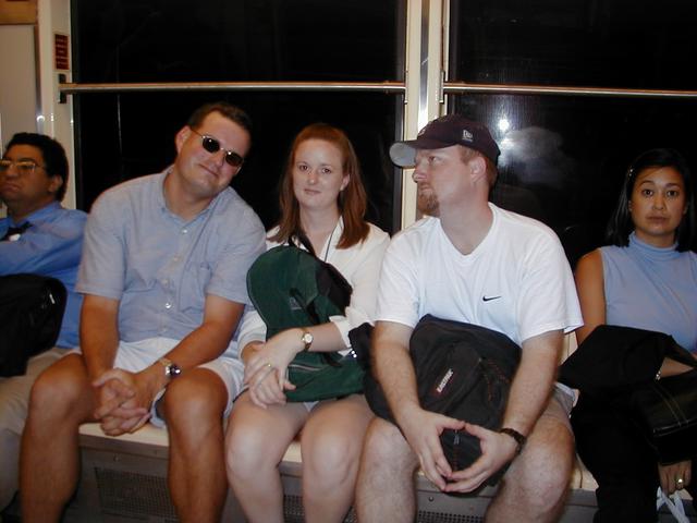 camera/2000/06(June)/06_22-06_25_NY_Trip/640x480_Subway-1.JPG