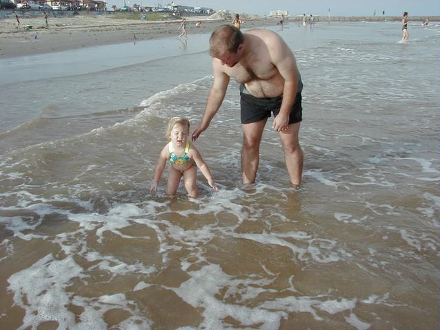 camera/2000/07(July)/07_02_Beach/640x480_Beach-05.JPG
