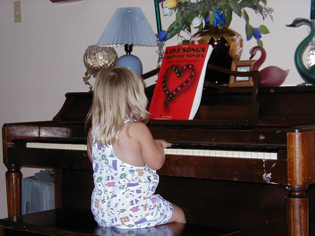 Pianist_Brittney-1.JPG