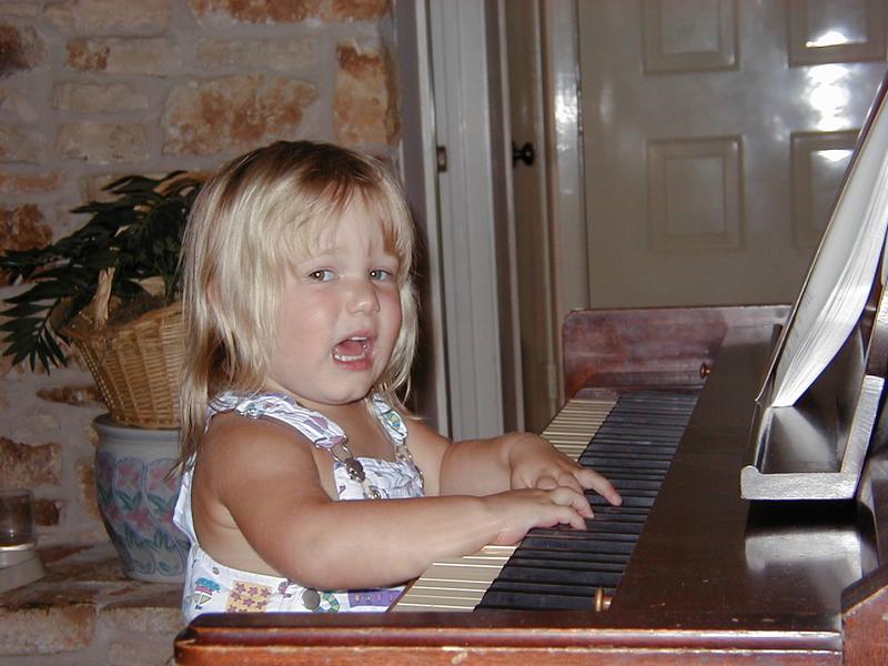 Pianist_Brittney-3.JPG