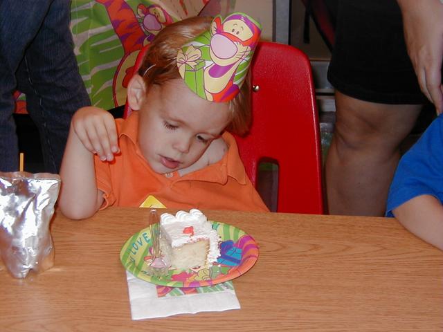 camera/2000/10(October)/10_21_Jack's_Birthday/640x480_PA210040.JPG