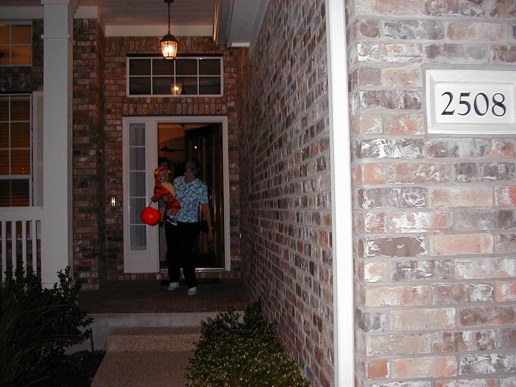 camera/2000/10(October)/10_31_Halloween/1024x768_PA310011.JPG