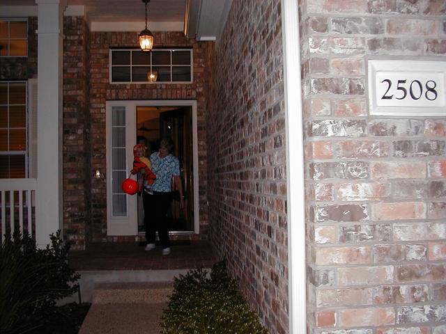 camera/2000/10(October)/10_31_Halloween/640x480_PA310011.JPG