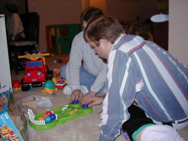 camera/2000/11(November)/11_18_Brittney_3rd_Bday/640x480_Ken-Ren1.JPG