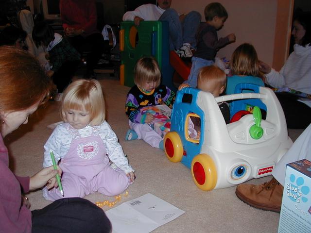 camera/2000/11(November)/11_18_Brittney_3rd_Bday/640x480_PB180031.JPG