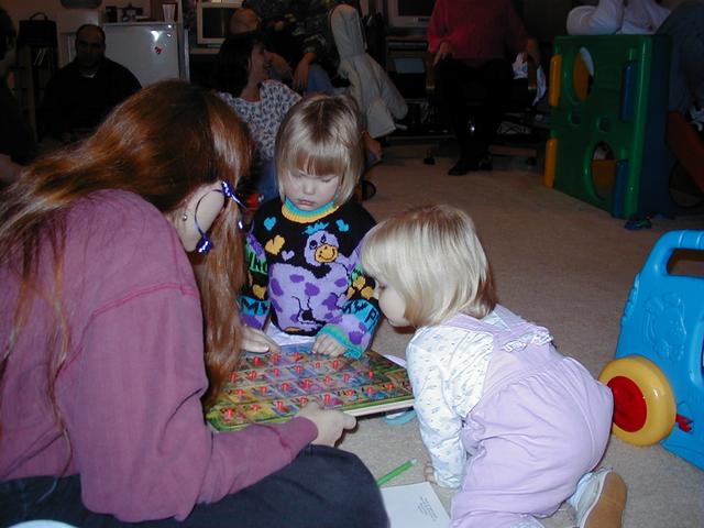 camera/2000/11(November)/11_18_Brittney_3rd_Bday/640x480_PB180039.JPG