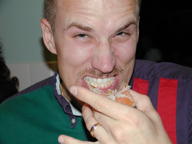 camera/2000/12(December)/12_09_Parents'_Night_Out/640x480_PC090125.JPG