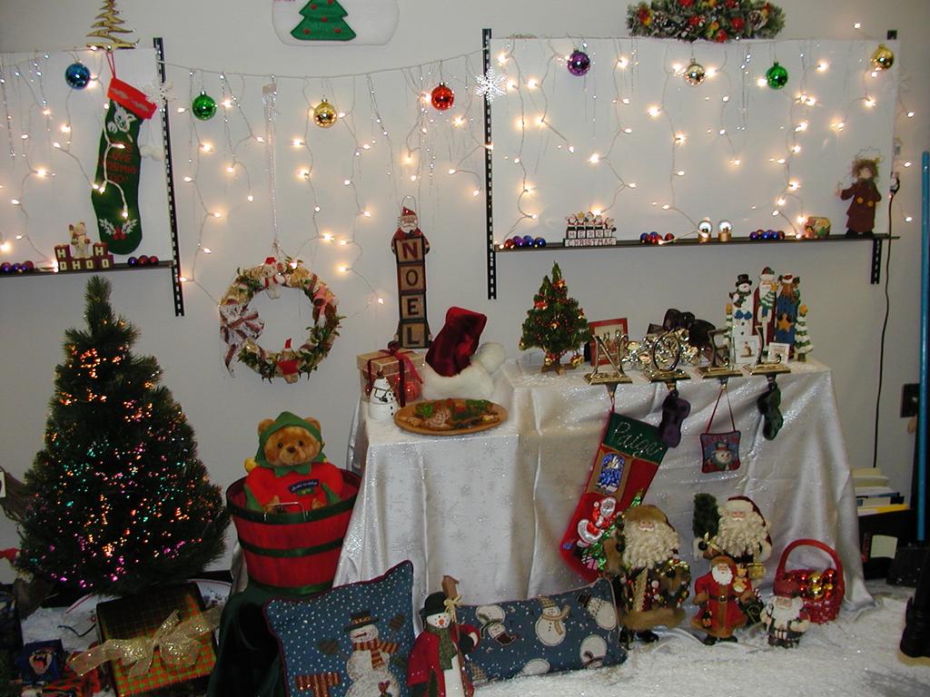 camera/2000/12(December)/12_13_Hire.com_Christmas_Party/1024x768_PC130019.JPG