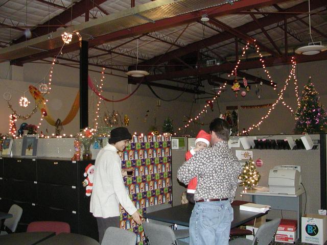 camera/2000/12(December)/12_13_Hire.com_Christmas_Party/640x480_PC130026.JPG