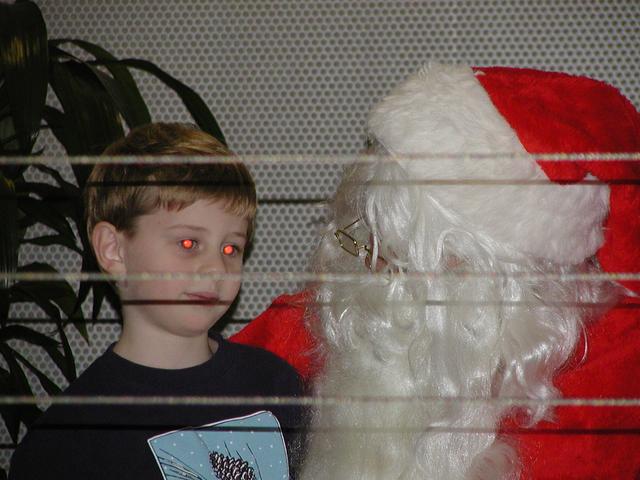 camera/2000/12(December)/12_13_Hire.com_Christmas_Party/640x480_PC130057.JPG