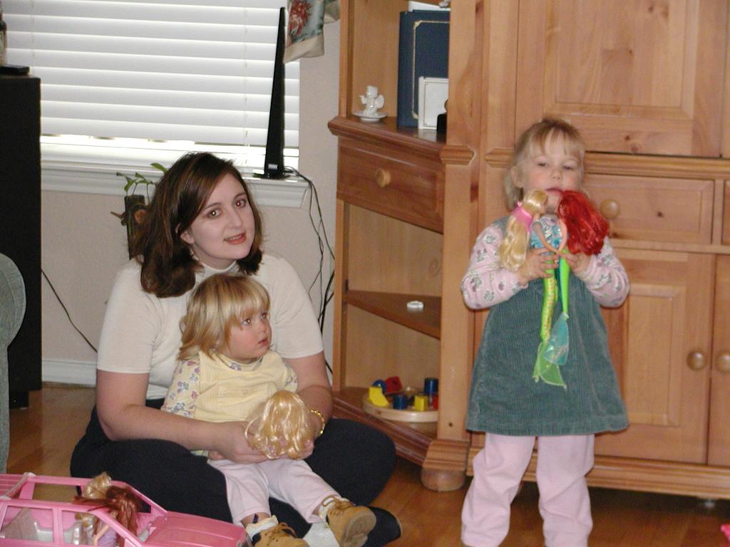 camera/2000/12(December)/12_16_Victoria's_3rd_Birthday_Party/1024x768_PC160026.JPG