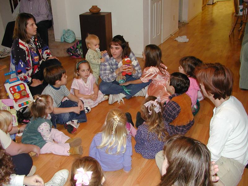 camera/2000/12(December)/12_16_Victoria's_3rd_Birthday_Party/800x600_PC160041.JPG