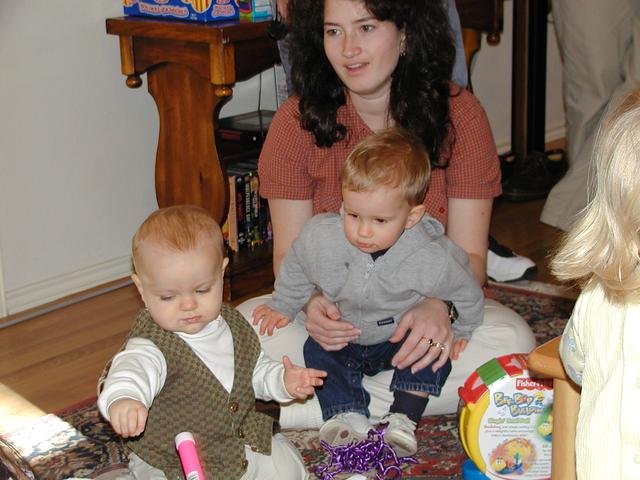 camera/2000/12(December)/12_16_Zen's_1st_Birthday_Party/640x480_PC160089.JPG