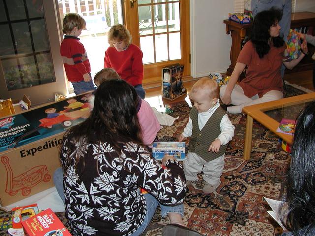 camera/2000/12(December)/12_16_Zen's_1st_Birthday_Party/640x480_PC160094.JPG
